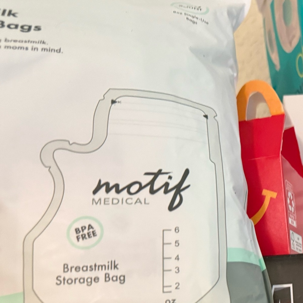 Motif Medical Breastmilk Storage Bags - White 300 quantity bags